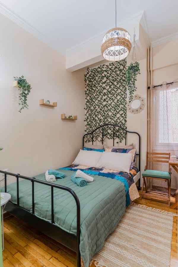 Green Boho Apartment Athens Exterior photo