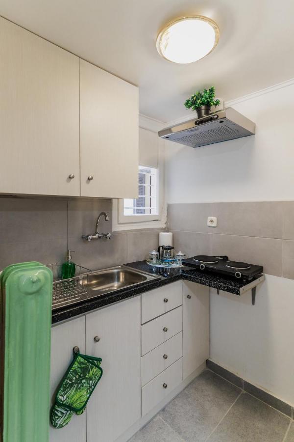 Green Boho Apartment Athens Exterior photo